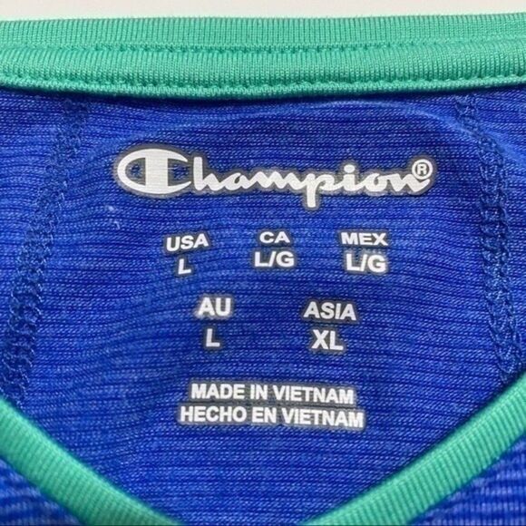 Champion womens size Large blue stripes long sleeved top with thumb hole 150B3 - Picture 2 of 11